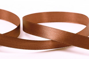 Лента атласная 12 мм ( 1/2 ") "Gamma" №098 т-коричневый 33 метра